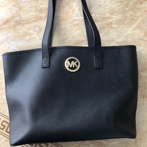 Black Michael kors Tote
